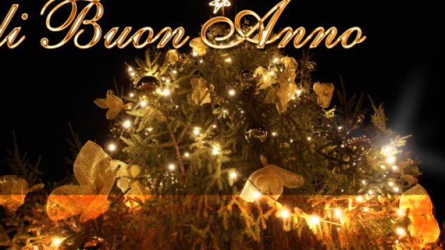 Tanti Auguri di buon anno: frasi romantiche