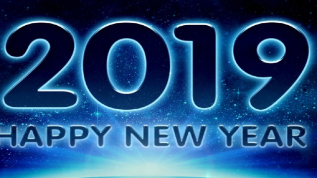 Auguri Capodanno, 6 frasi da postare sui social