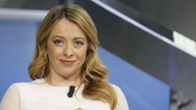 Giorgia Meloni insultata da Oliviero Toscani