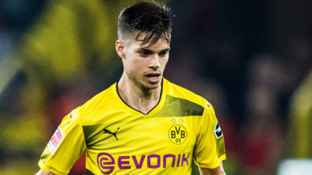Mercato Milan, a gennaio potrebbe arrivare Weigl, stella del Borussia Dortmund (RUMORS)