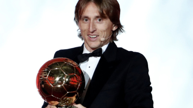 Luka Modrić, r&eacute;compens&eacute; par le ballon d'or.