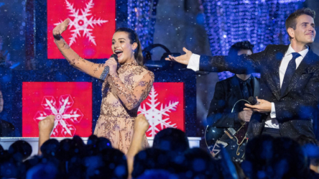 La chanson "Baby, It's Cold Outside" a &eacute;t&eacute; bannie des radios am&eacute;ricaines.