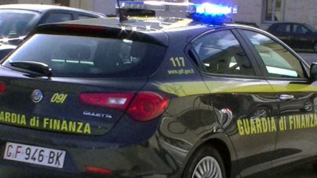 Lecce, corruzione e favori sessuali, arrestato il pm Emilio Arnesano