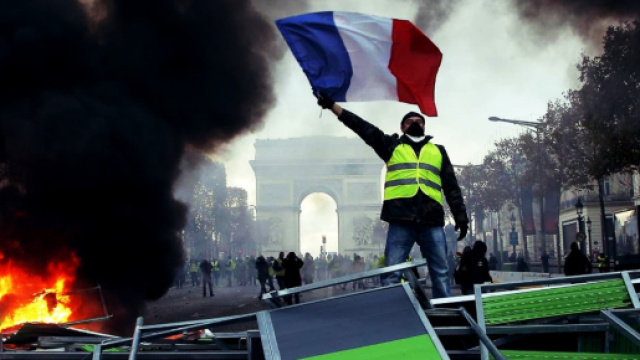 Parigi, nuova protesta dei 'Gilet gialli' sabato prossimo