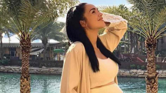 Atteinte de diab&egrave;te de grossesse, Jazz s'inqui&egrave;te pour son b&eacute;b&eacute; et demande conseil &agrave; sa communaut&eacute;.