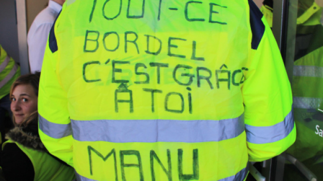 Les gilets jaunes rappellent au pr&eacute;sident Macron que le peuple existe