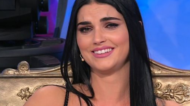 Anticipazioni Uomini e Donne: Teresa litiga di nuovo con Andrea, Luca lascia il programma.