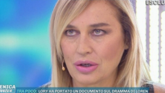 Lory Del Santo ospite a Domenica Live: 'ho temuto di perdere anche Devin'