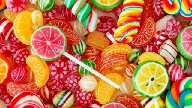 Caramelle con spilli, scherzo o diabolico piano?