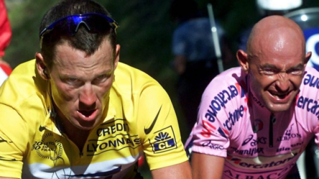 Marco Pantani e Lance Armstrong al Tour de France 2000