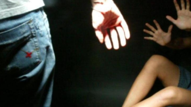 Stupra per anni la figlia della compagna - Cronaca - Gazzetta di ... - gelocal.it