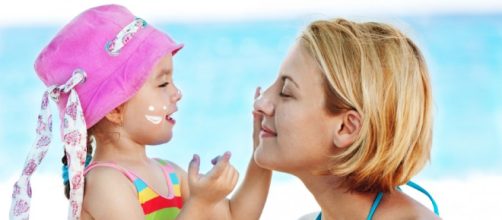 Los efectos del sol en la piel infantil - lapalomerafarma.es