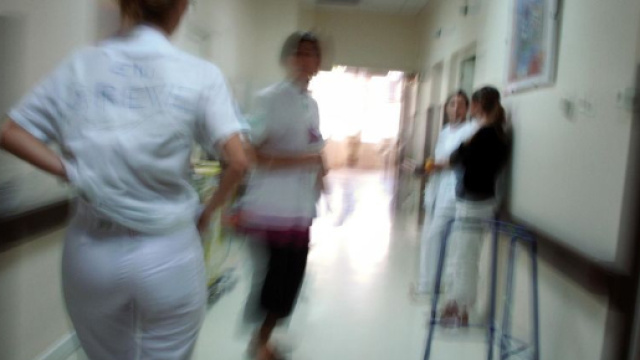 Big bang &agrave; l'h&ocirc;pital avec des regroupements massifs - Lib&eacute;ration - liberation.fr