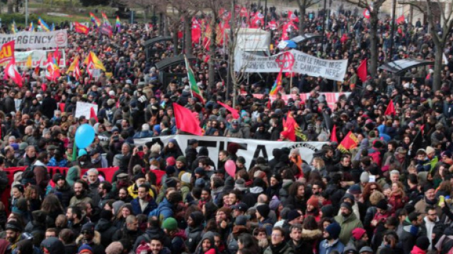Macerata, 15mila persone al corteo antifascista