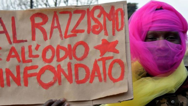 Macerata invasa dal corteo antirazzista. Gli organizzatori: &ldquo;Siamo ... - lastampa.it