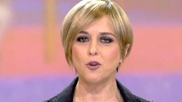 Nadia Toffa torna in tv e confessa: "Ho avuto un cancro. Non mi vergogno di niente".