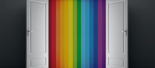 Para ator, quando um famoso sai do arm&aacute;rio, ajuda outros a sa&iacute;rem tamb&eacute;m