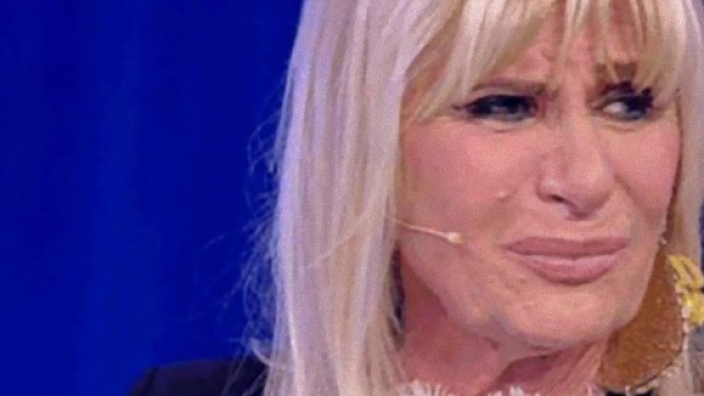 Uomini e Donne, Gemma Galgani disperata.