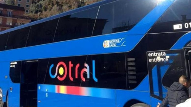 Roma, aghi nei sedili: indagato operatore sanitario | lastampa.it