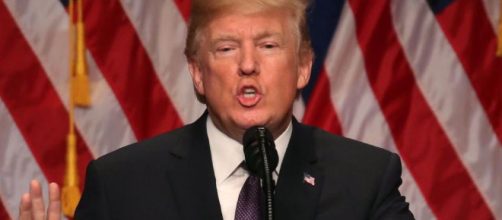 Trump rompe el silencio despu&eacute;s del tiroteo en la escuela de Florida - independent.co.uk