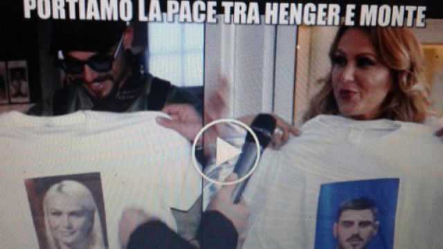 Francesco Monte ed Eva Henger mostrano le magliette personalizzate