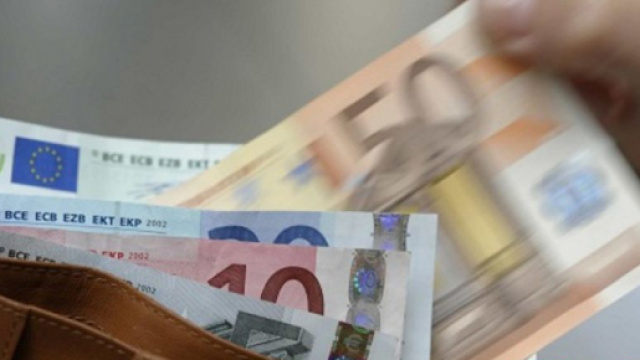 Morosit&agrave; bollette della luce: pagheranno i cittadini in regola - today.it