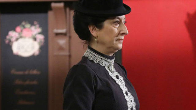 Una Vita, la terribile Ursula muore?