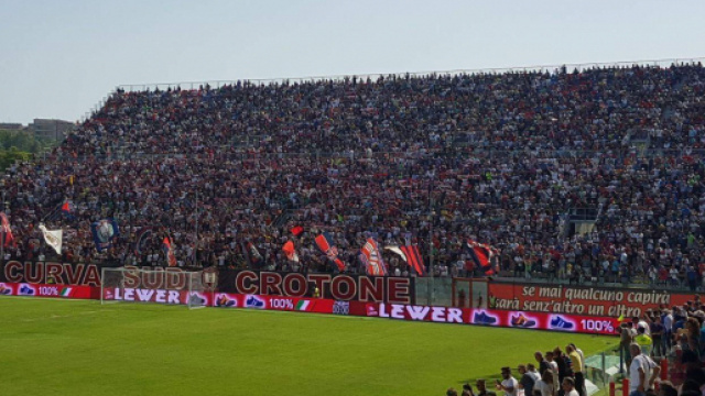 La Curva Sud "Manzulli" di Crotone