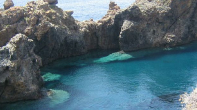 Duecento camini vulcanici sui fondali di Panarea