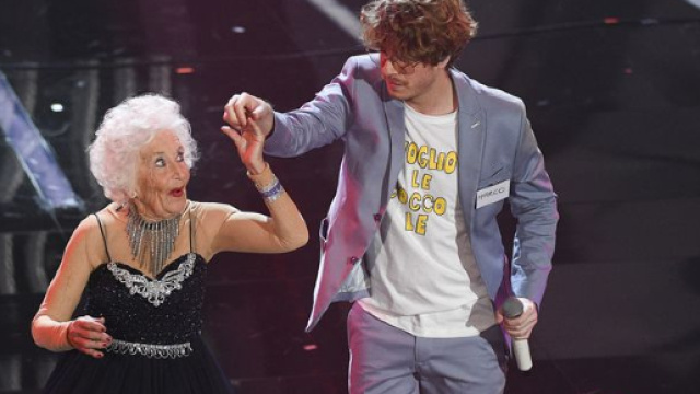 #Paddy Jones si racconta a #Domenica Live. #BlastingNews