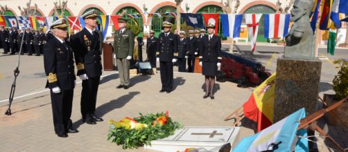 Homenaje de los submarinistas espa&ntilde;oles a sus compa&ntilde;eros argentinos desaparecidos