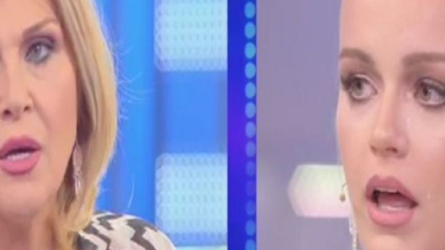 Nadia Rinaldi vs. Mercedesz Henger.