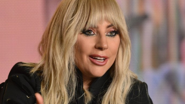 Lady Gaga malata cancellate le date del suo tour