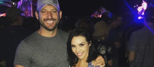 Robert Parks-Valletta and Scheana Marie pose for a photo. - [Photo via Instagram]