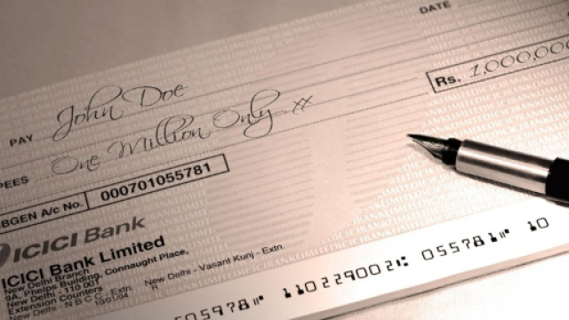 Informazione assegni rubati online, con una visura online - visureitalia.com