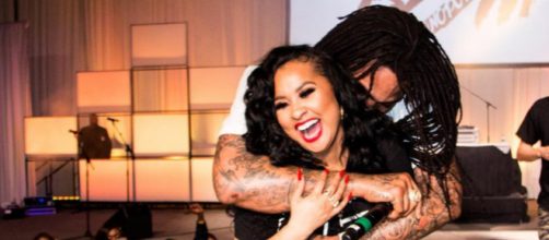 Tammy Rivera and Waka Flocka took the stage to perform together for the first time ever. [Image via Tammy Rivera/Instagram]