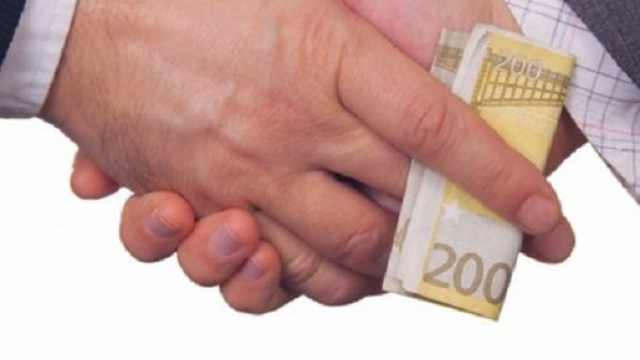 Ancora unga la strada per battere la corruzione in italia (fonte famiglia cristiana)