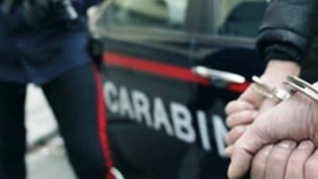 Napoli: arrestato mentre cerca di truffare un anziano