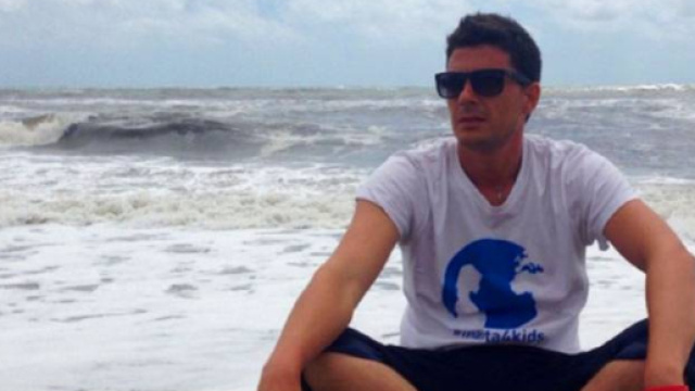 Christian Cappello ha girato l'Italia a piedi per tramutare il dolore per la morte della compagna e del figlio in iniziative di solidariet&agrave;.