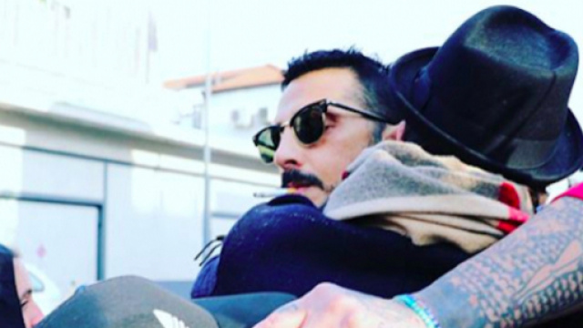 Fabrizio Corona lascia il carcere (Foto dal Profilo Instagram di Gabriele Parpiglia)