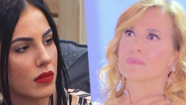 Gossip: gli ex di Uomini e donne snobbano la D'Urso per volere di Maria De Filippi?