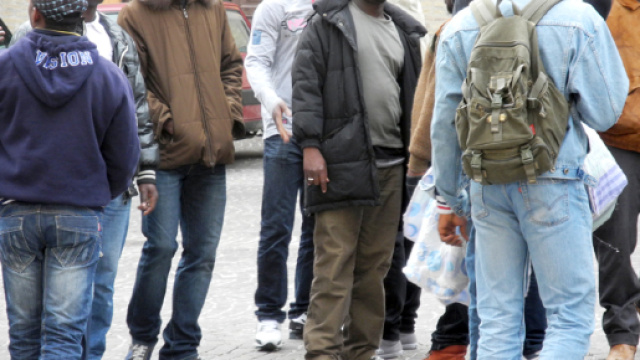 Immigrati in protesta a Roma per il pocket money