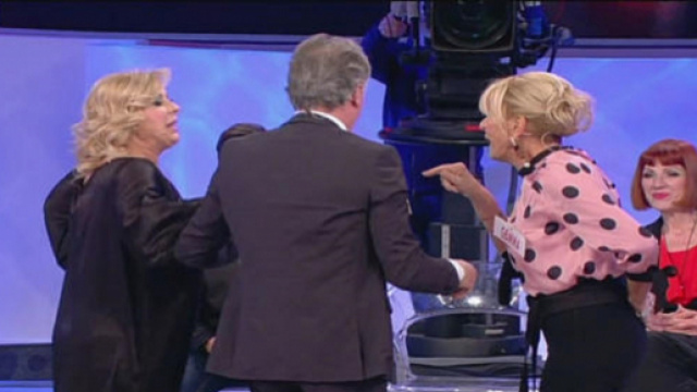 Nuova discussione tra Gemma e Tina: interviene Giorgio Manetti