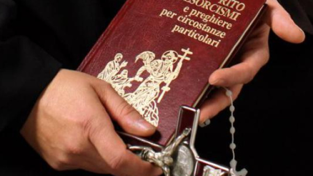 A scuola di esorcismo: un corso di quattro giorni a Palermo promosso dalla conferenza episcopale