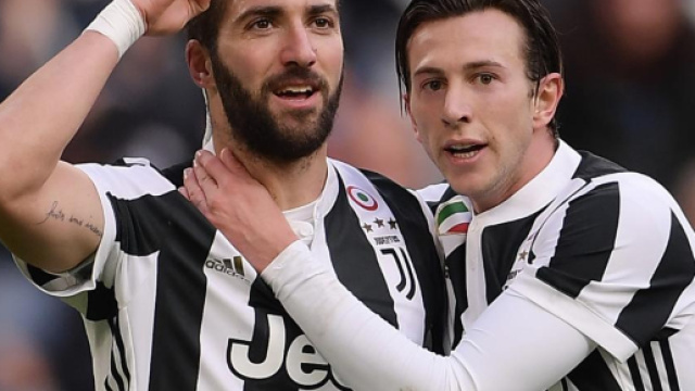 Higuain e Bernardeschi erano i top: Juve, che ti inventi senza di ... - ilbianconero.com
