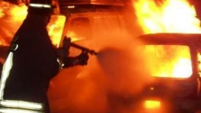 Arrestato dopo aver incendiato l'auto del compagno della ex moglie - padovaoggi.it