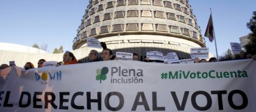 Manifestaci&oacute;n ante el Congreso de las personas con discapacidad