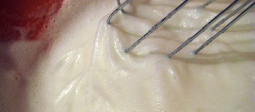 Making meringue. [image source: Annie Mole/Flickr]