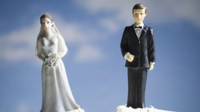 Divorzio, la Cassazione cambia i parametri per l'assegno: conta l ... - lastampa.it