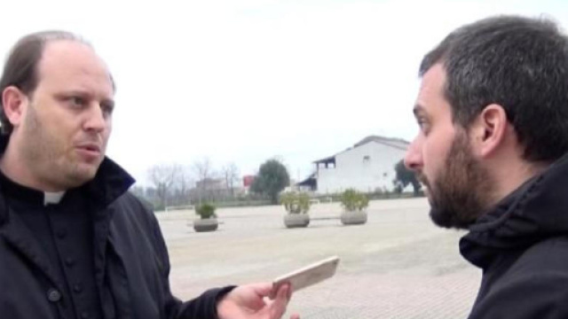 Don Michele Barone da ieri in carcere con Gaetano Pecoraro delle Iene che ha reso pubblica una storia terribile e aiutato le indagini..